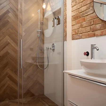 Brick House - Stefan * Wrocław