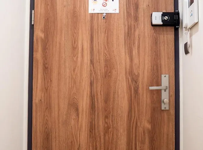 Brick House - Stefan Apartament